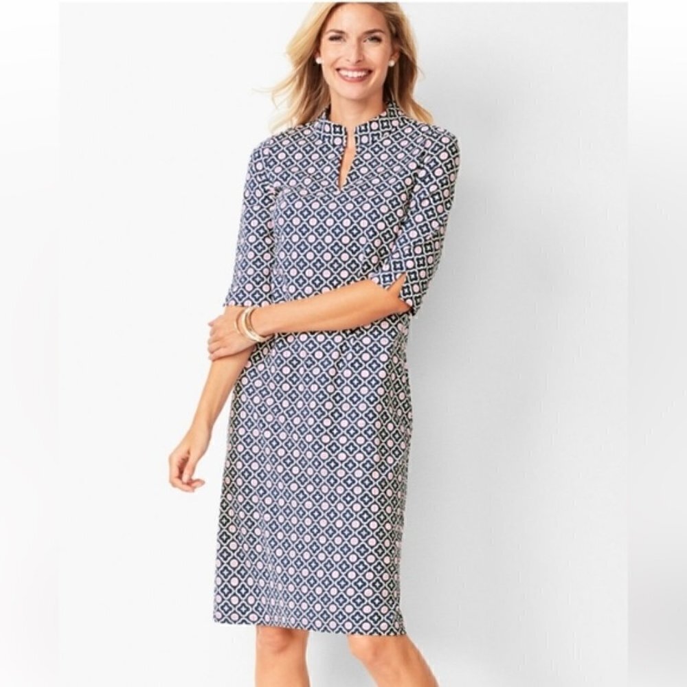 Talbots GEO-PRINT MOCKNECK KNIT SHIFT DRESS pink/navy size petite medium